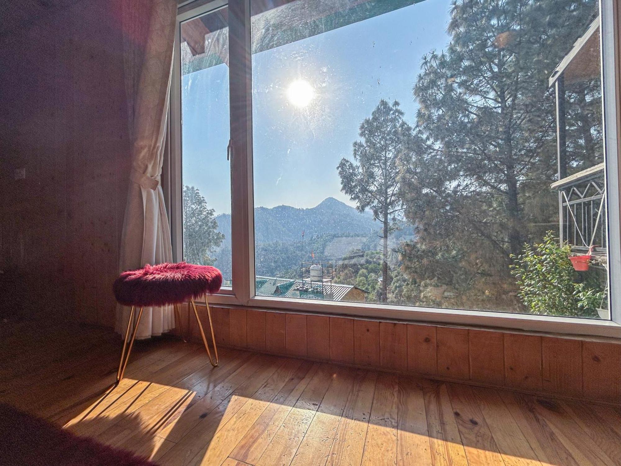 ホテル Thehimalayanliving Whistling Pines マックトシュワー エクステリア 写真