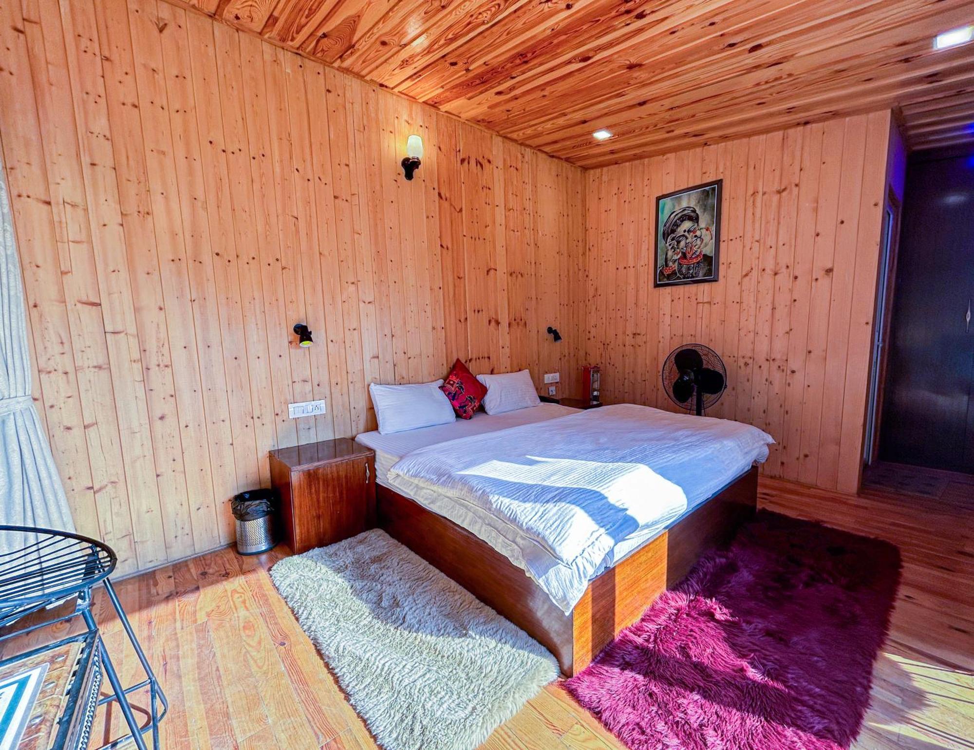 ホテル Thehimalayanliving Whistling Pines マックトシュワー エクステリア 写真